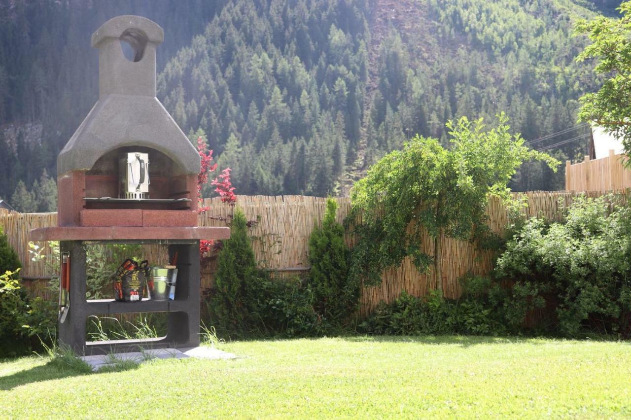Ferienwohnung Bergspitz Санкт-Леонгард-ім-Пітцталь Екстер'єр фото
